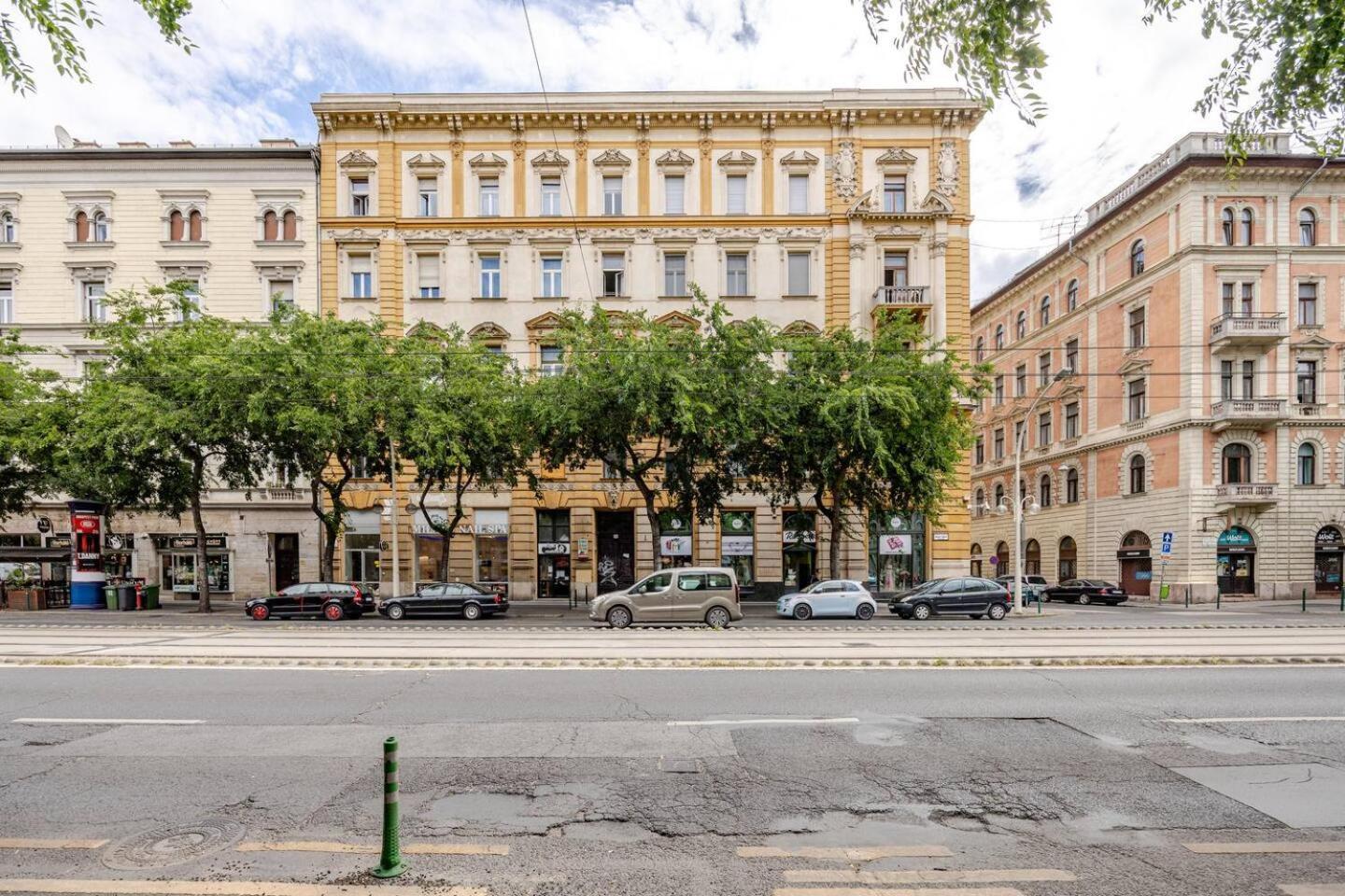 Budapestayz - Jozsef Apartments — Photos 1